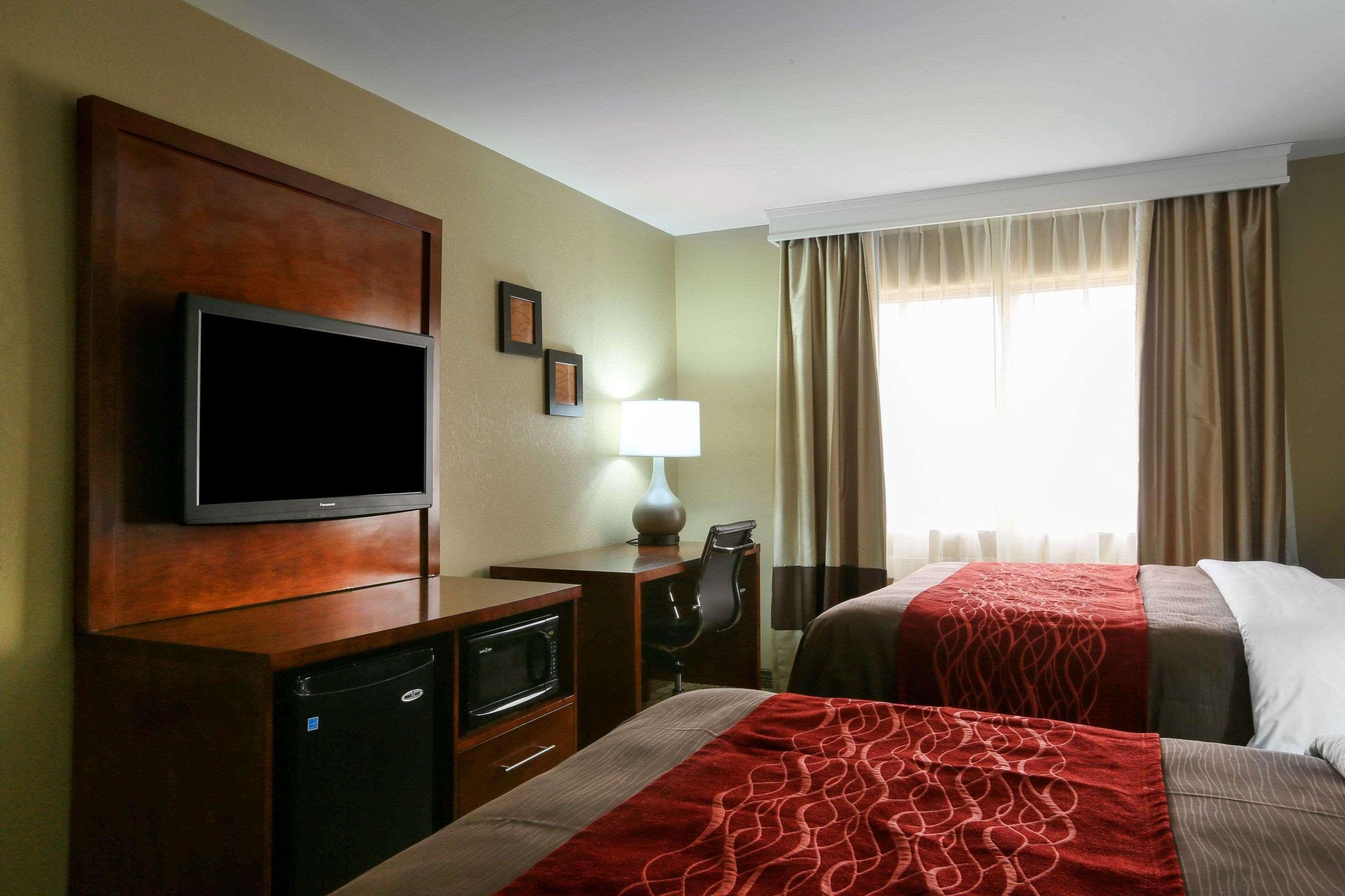 Comfort Inn & Suites Leeds I-20 Zewnętrze zdjęcie