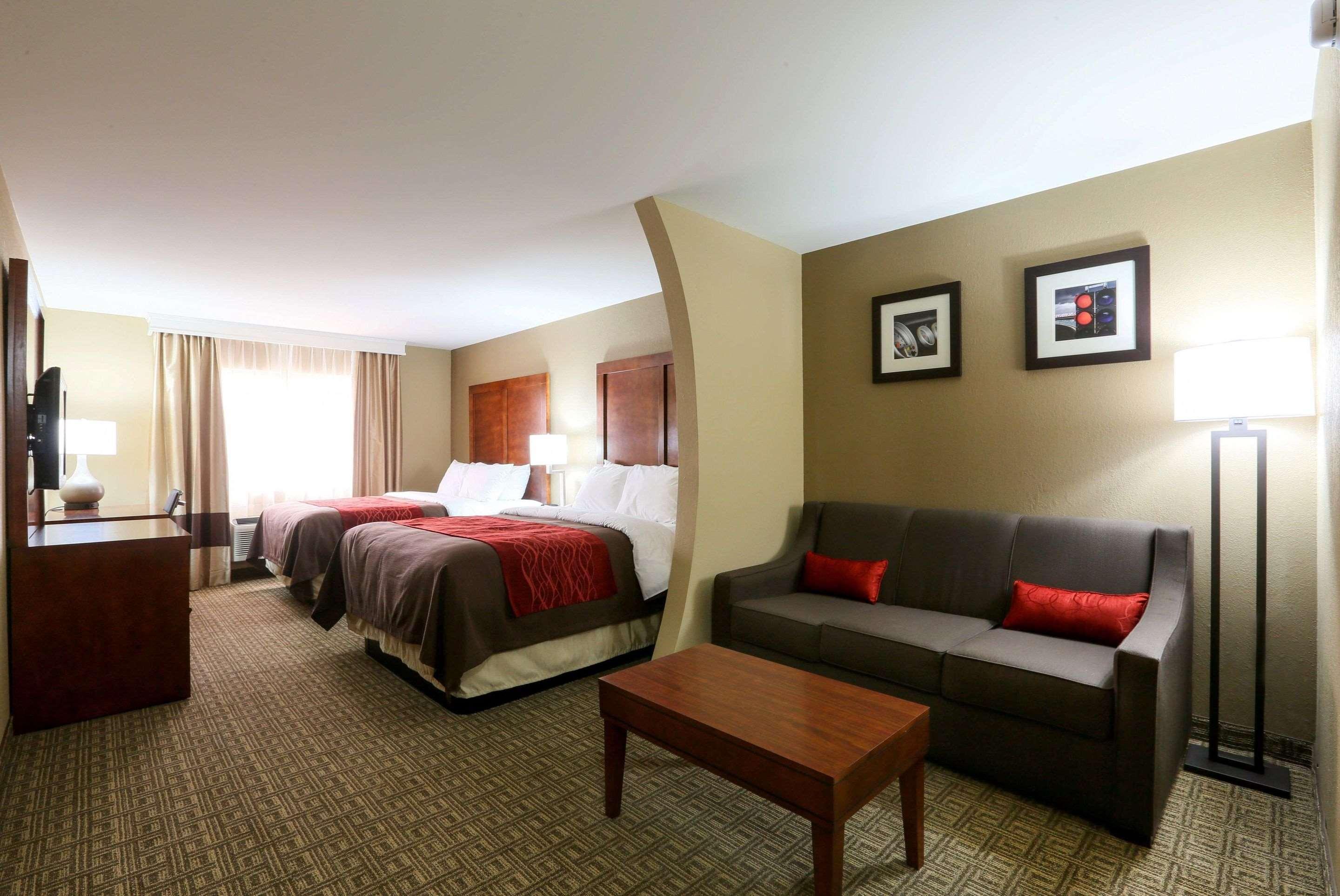 Comfort Inn & Suites Leeds I-20 Zewnętrze zdjęcie