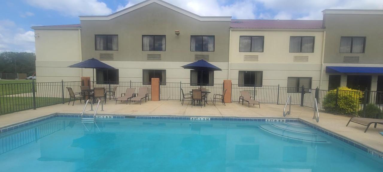 Comfort Inn & Suites Leeds I-20 Zewnętrze zdjęcie